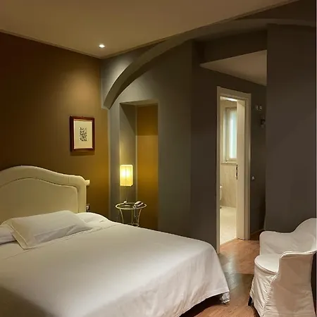 Albergo Trieste Hotel 3*