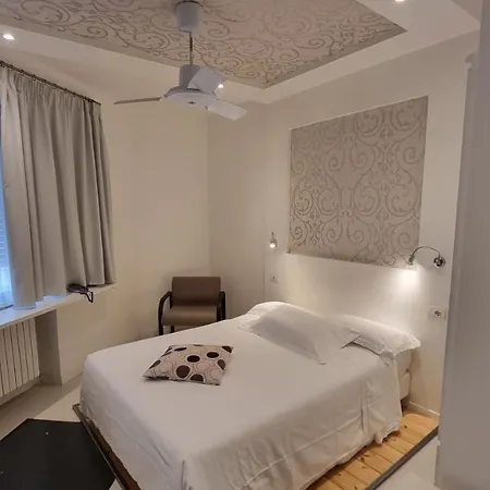 Hotel Albergo Trieste 3*